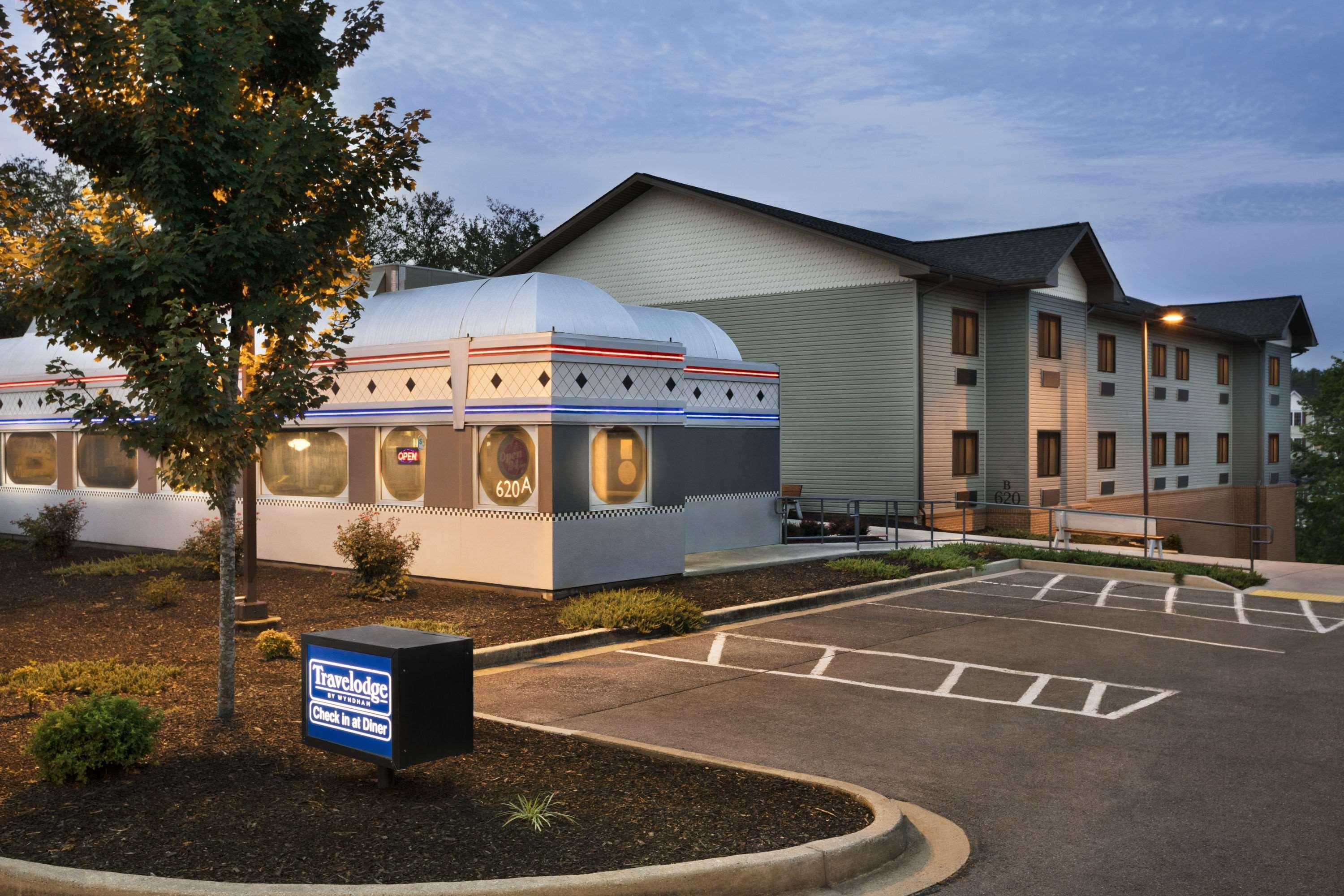 Travelodge By Wyndham Brunswick Near Fredrick Exterior foto